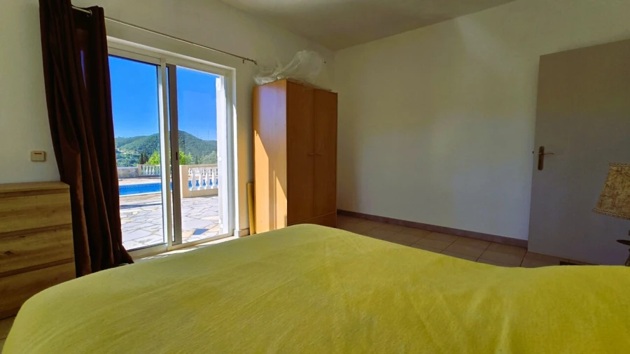 Moradia T4 para Venda em Silves Foto 8