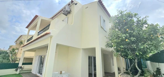 Moradia T4 para Venda em Portimão