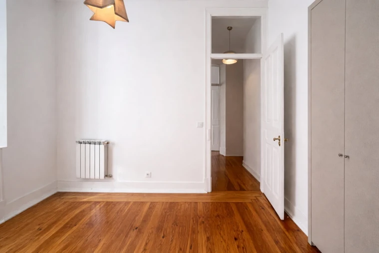 Apartamento T3 para Venda em Campo de Ourique Foto 14