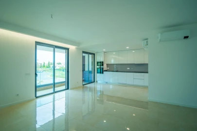 Apartamento T3 para Venda em Albufeira e Olhos de Água