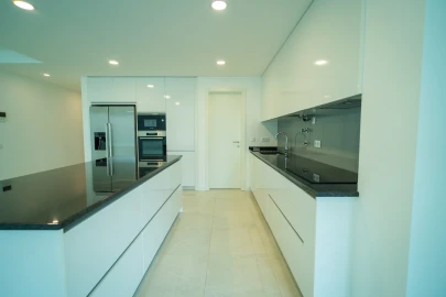 Apartamento T3 para Venda em Albufeira e Olhos de Água