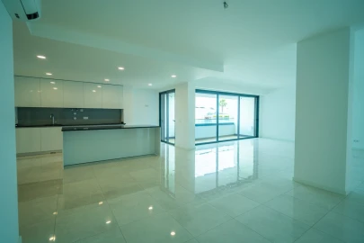 Apartamento T3 para Venda em Albufeira e Olhos de Água