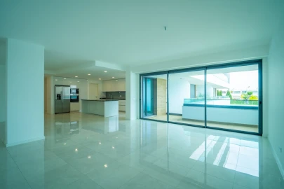 Apartamento T3 para Venda em Albufeira e Olhos de Água