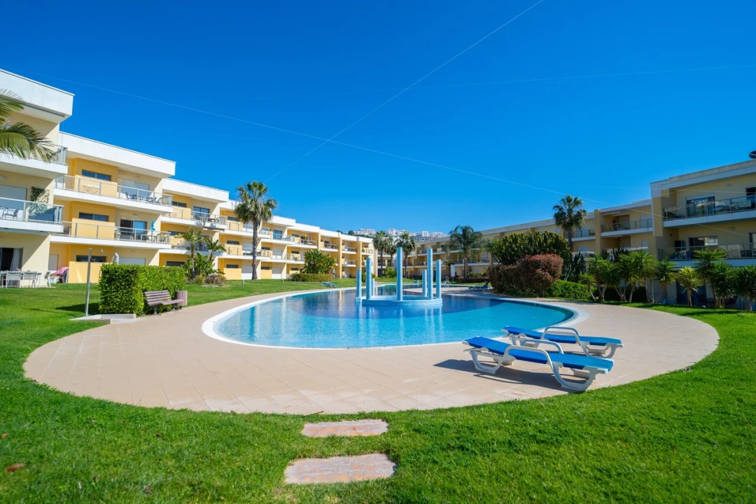 Apartamento T2 para Venda em Albufeira e Olhos de Água Foto 2