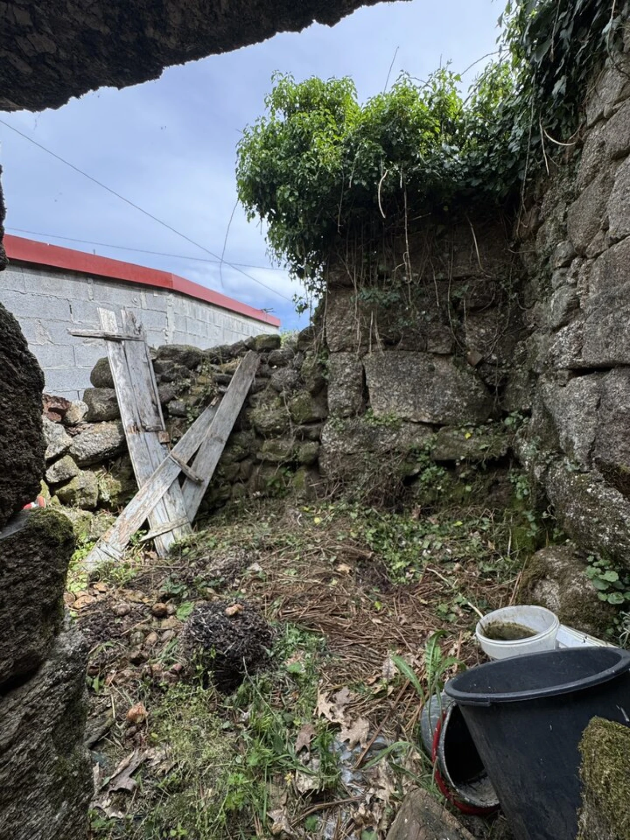 Moradia T1 para Venda em Lobão da Beira Foto 11