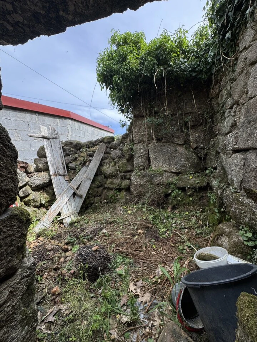 Moradia T1 para Venda em Lobão da Beira Foto 11