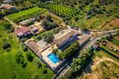 Quinta T5 para Venda em Paderne