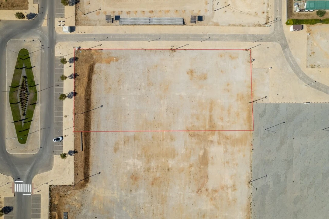 Terreno para Venda em Albufeira e Olhos de Água Foto 6