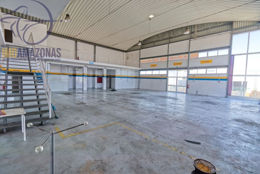 Armazém para Venda em Estômbar e Parchal Foto 7