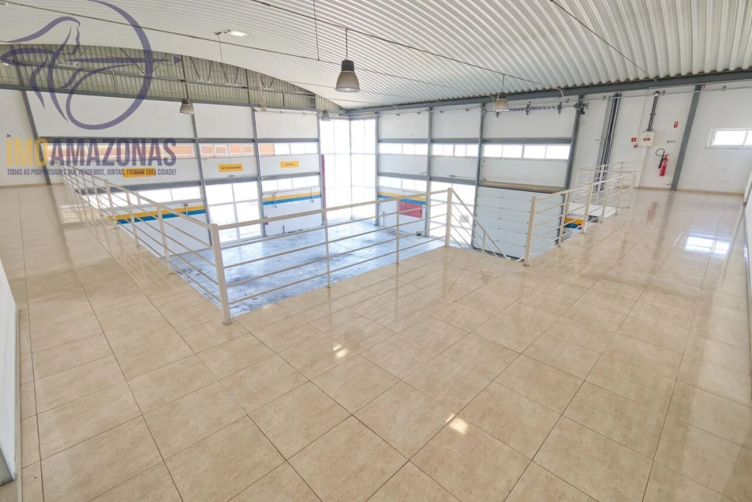 Armazém para Venda em Estômbar e Parchal Foto 20