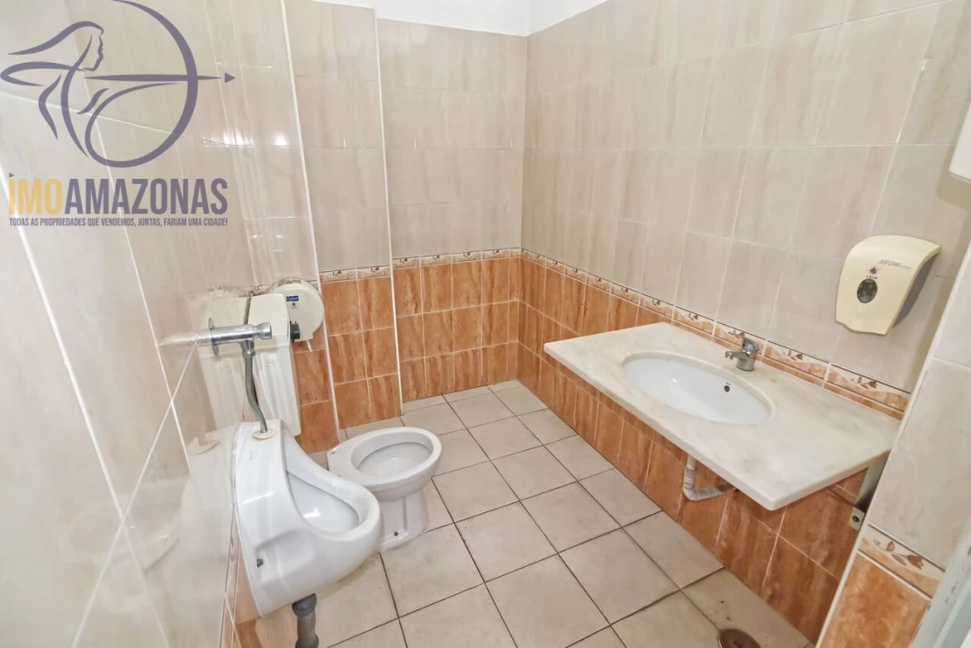 Armazém para Venda em Estômbar e Parchal Foto 13