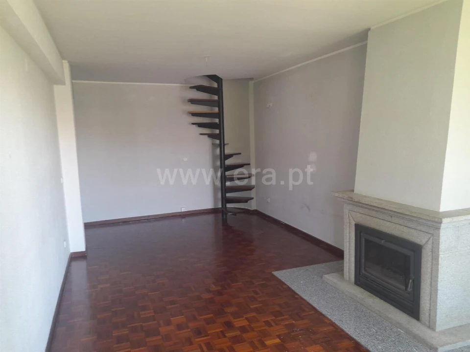 Apartamento T2 para Venda em São Mamede de Infesta e Senhora da Hora Foto 2