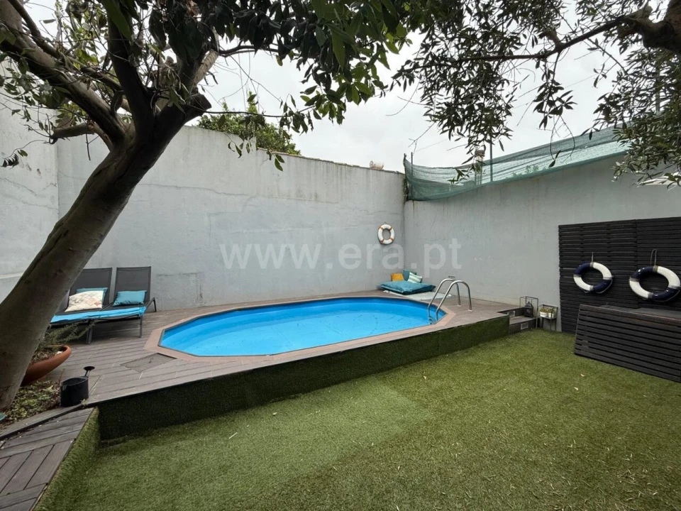 Moradia T3 para Venda em Arvore Foto 3