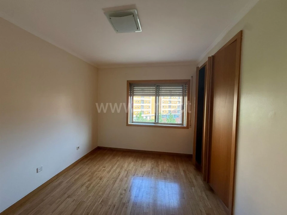 Apartamento T2 para Venda em Mafamude e Vilar do Paraíso Foto 6