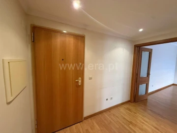 Apartamento T2 para Venda em Mafamude e Vilar do Paraíso