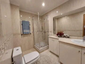 Apartamento T2 para Venda em Mafamude e Vilar do Paraíso