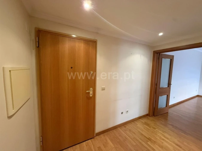 Apartamento T2 para Venda em Mafamude e Vilar do Paraíso Foto 8