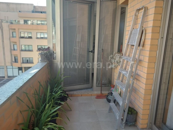 Apartamento T2 para Venda em Mafamude e Vilar do Paraíso Foto 2