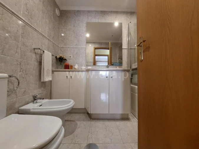 Apartamento T2 para Venda em Mafamude e Vilar do Paraíso Foto 12