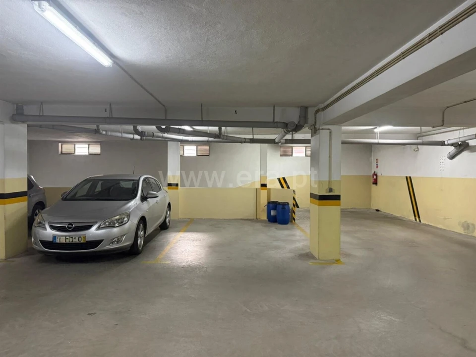 Apartamento T2 para Venda em Mafamude e Vilar do Paraíso Foto 13