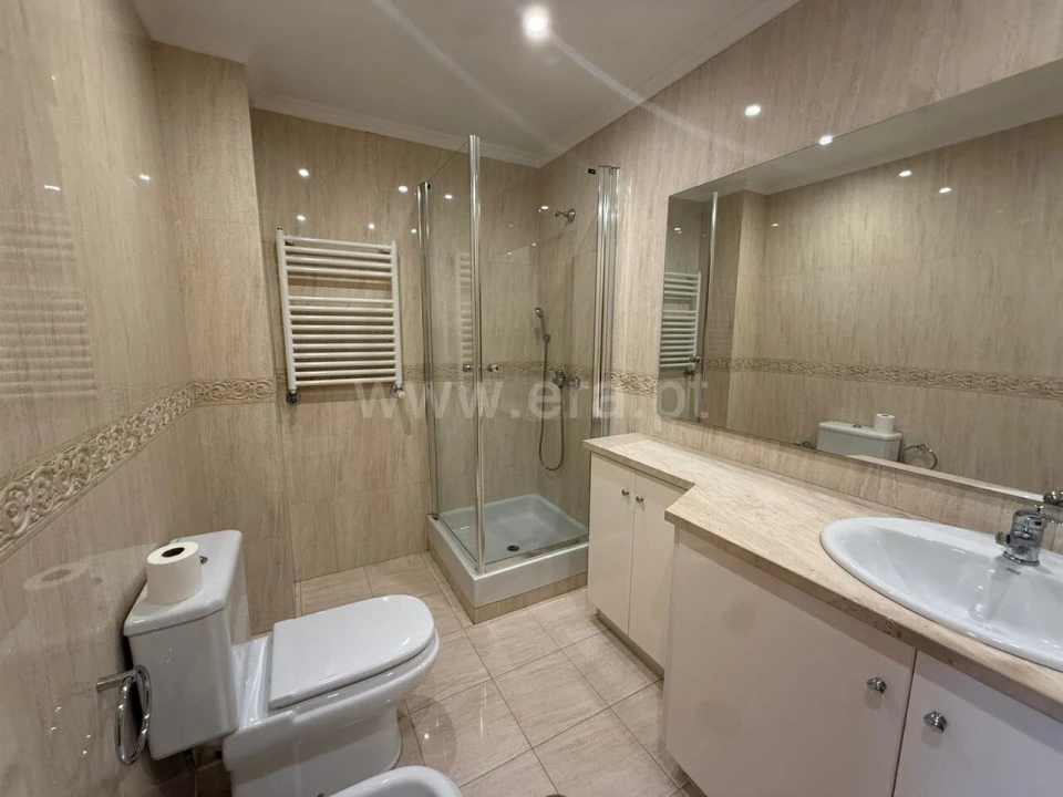 Apartamento T2 para Venda em Mafamude e Vilar do Paraíso Foto 10