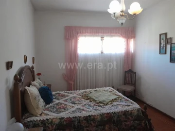 Moradia T6 para Venda em Souselo