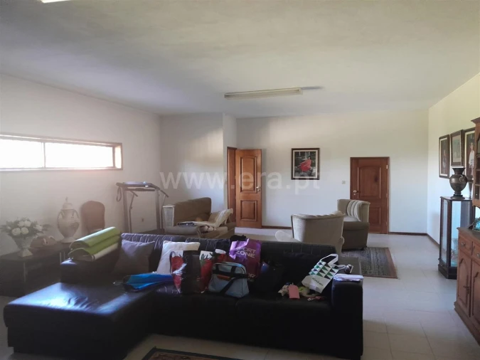 Moradia T6 para Venda em Souselo Foto 6