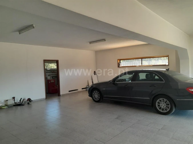 Moradia T6 para Venda em Souselo Foto 9