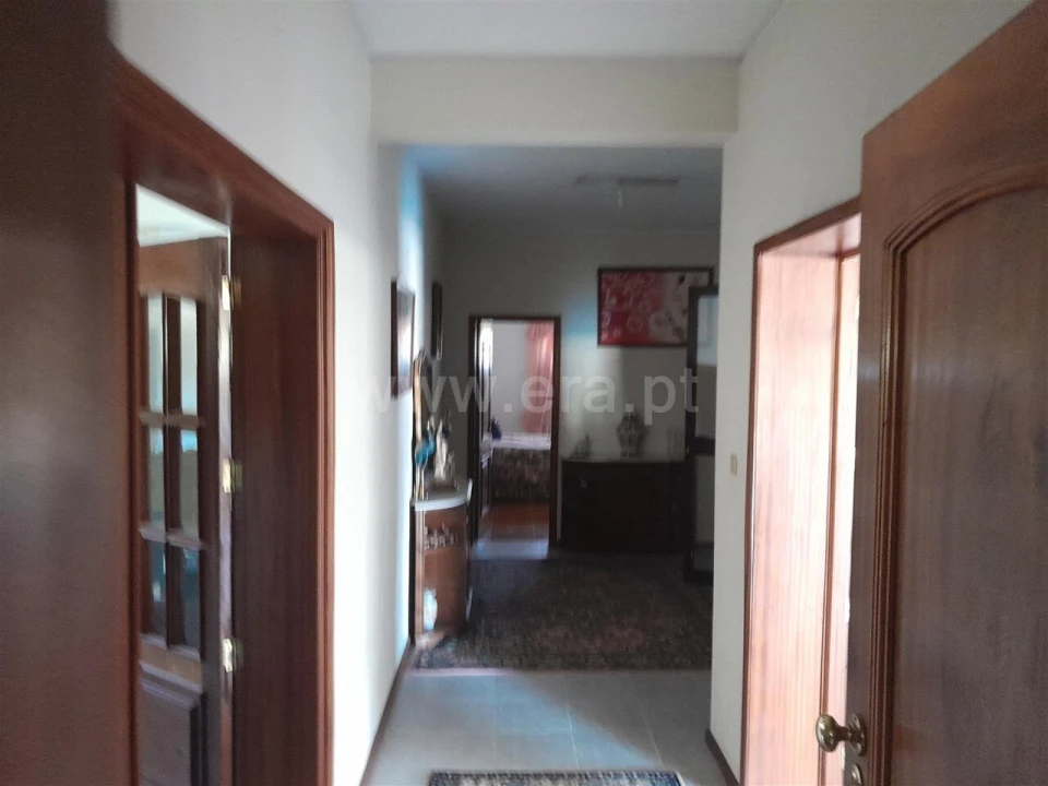 Moradia T6 para Venda em Souselo Foto 5