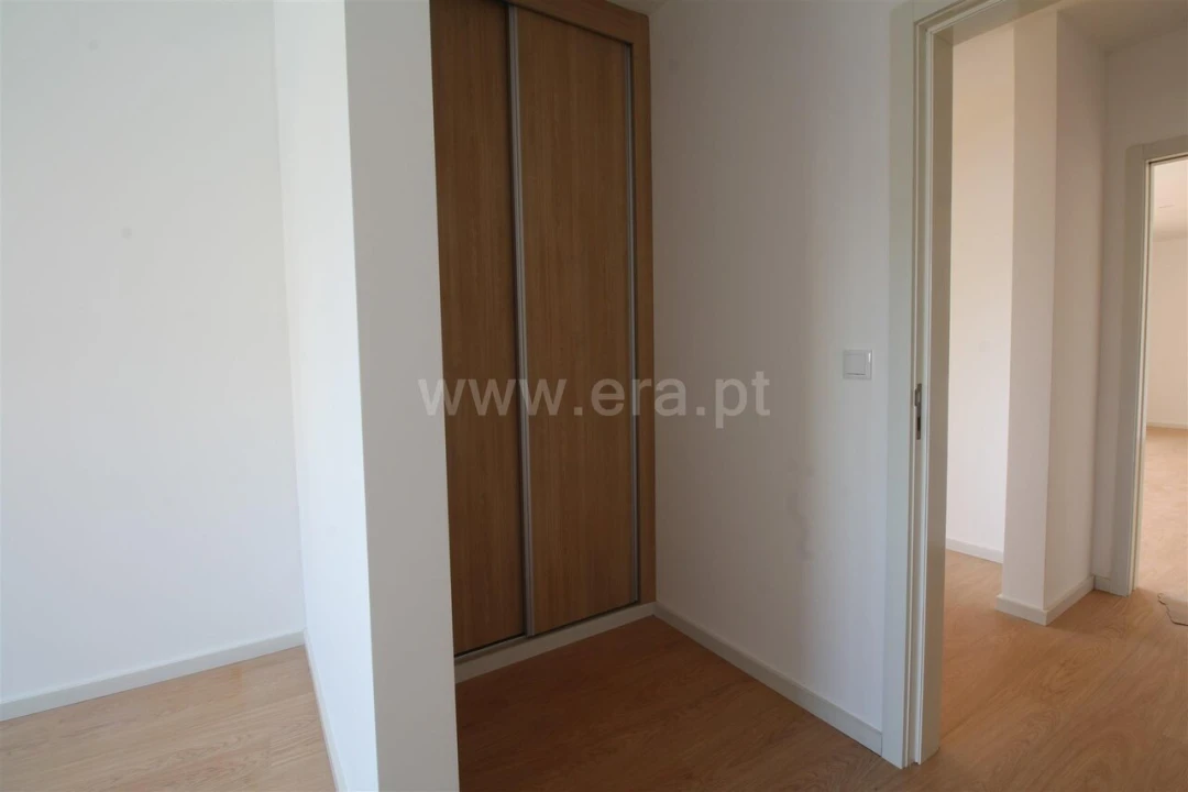 Moradia T3 para Venda em Oliveira do Douro Foto 15