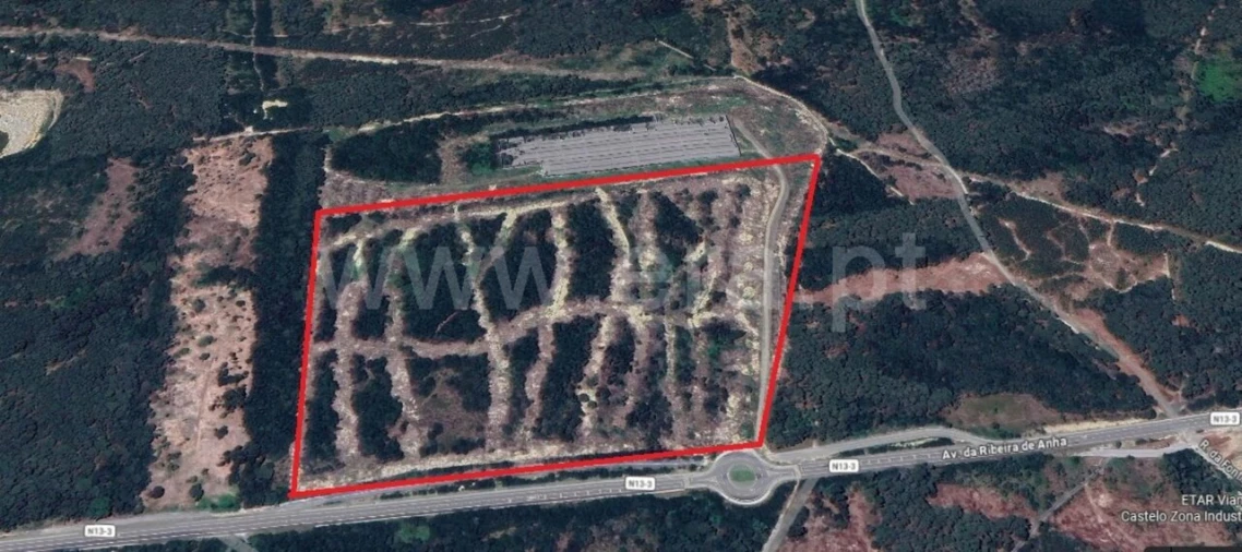 Terreno para Venda em Vila Nova de Anha