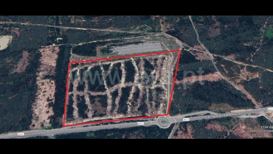 Terreno para Venda em Vila Nova de Anha