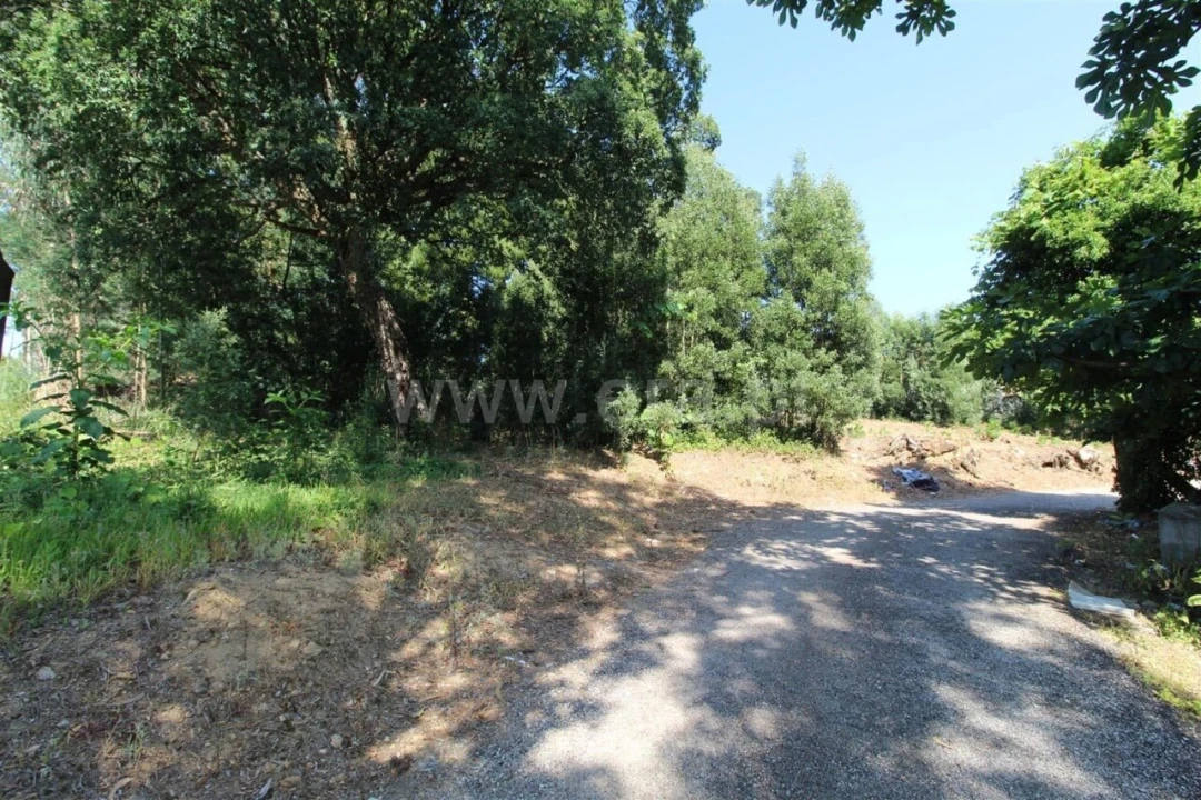 Terreno para Venda em Vilar de Andorinho Foto 3
