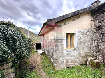 Moradia T3 para Venda em Vila Chã (São João Baptista e Santiago)