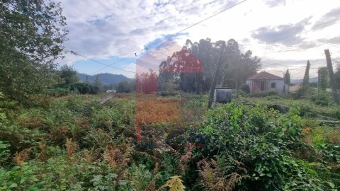 Terreno para Venda em Sande, Vilarinho, Barros e Gomide
