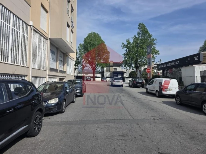 Apartamento T3 para Venda em Braga (Maximinos, Sé e Cividade) Foto 47