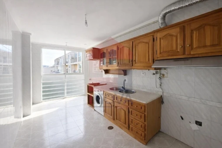 Apartamento T3 para Venda em Braga (Maximinos, Sé e Cividade) Foto 2