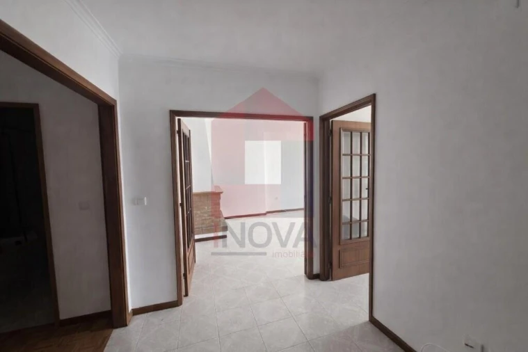 Apartamento T3 para Venda em Braga (Maximinos, Sé e Cividade) Foto 23