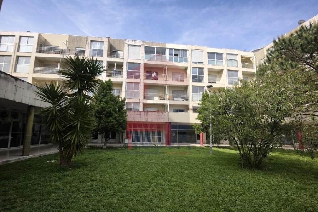 Apartamento T3 para Venda em Braga (Maximinos, Sé e Cividade) Foto 1