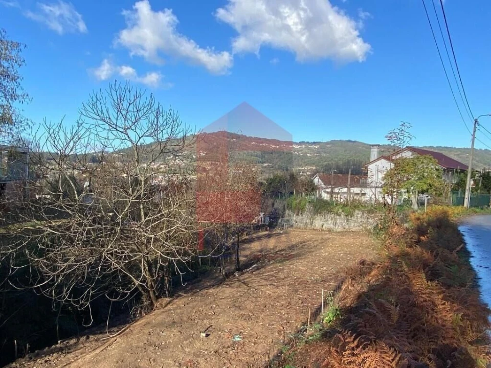 Terreno para Venda em Ribeira do Neiva Foto 1