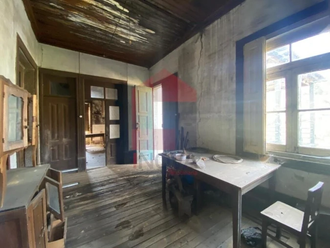 Moradia T5 para Venda em Ribeira do Neiva Foto 8