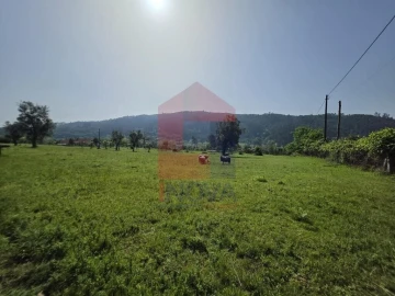 Moradia T3 para Venda em Esqueiros, Nevogilde e Travassós