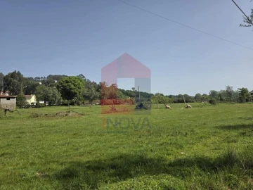 Moradia T3 para Venda em Esqueiros, Nevogilde e Travassós