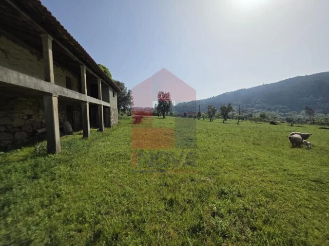 Moradia T3 para Venda em Esqueiros, Nevogilde e Travassós Foto 9