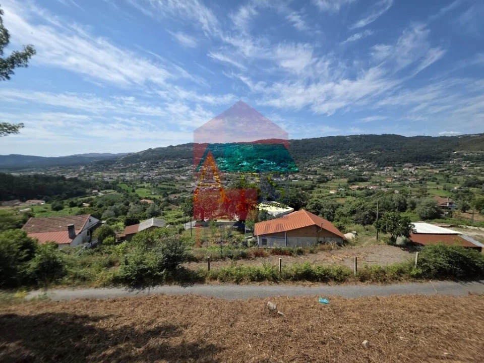 Terreno para Venda em Ribeira do Neiva Foto 2