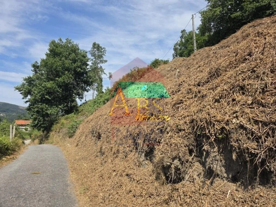Terreno para Venda em Ribeira do Neiva Foto 30