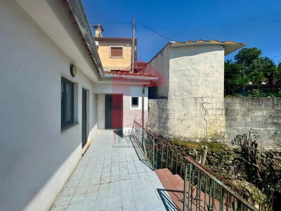 Moradia T2 para Venda em Ribeira do Neiva Foto 4