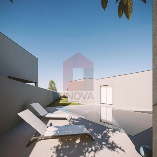 Moradia T3 para Venda em Adaufe Foto 5