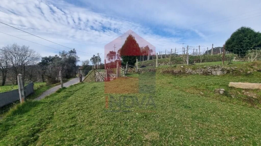 Terreno para Venda em Ribeira do Neiva Foto 3