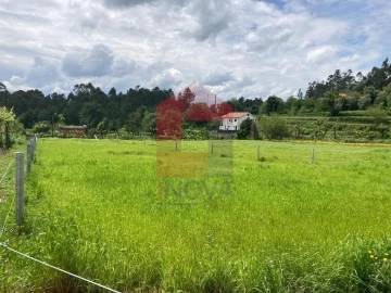 Terreno para Venda em Sande, Vilarinho, Barros e Gomide